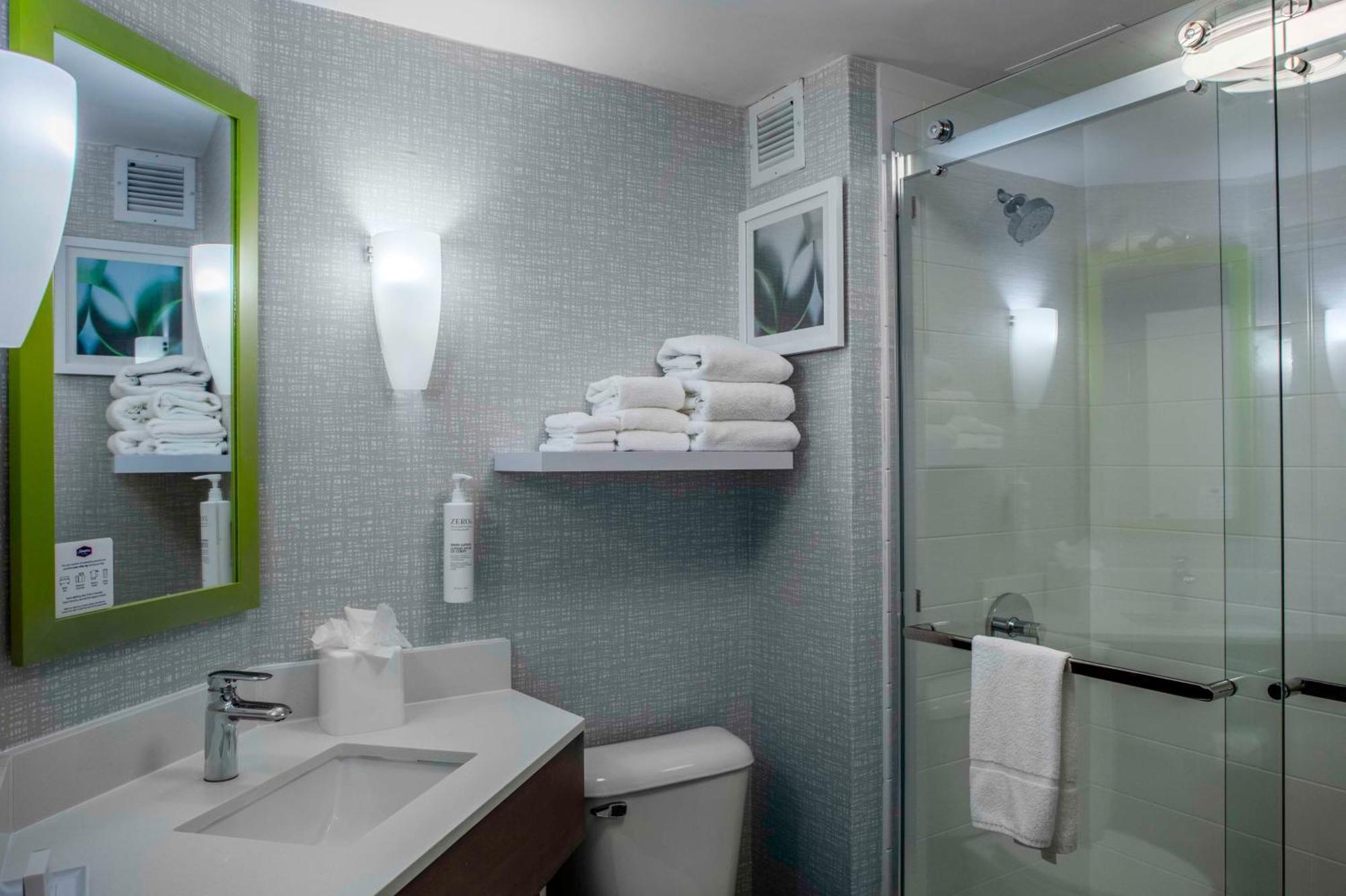 Hampton Inn Detroit Northville Exterior photo