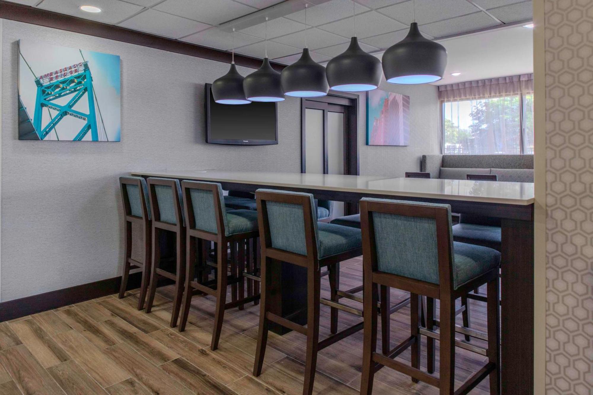 Hampton Inn Detroit Northville Exterior photo