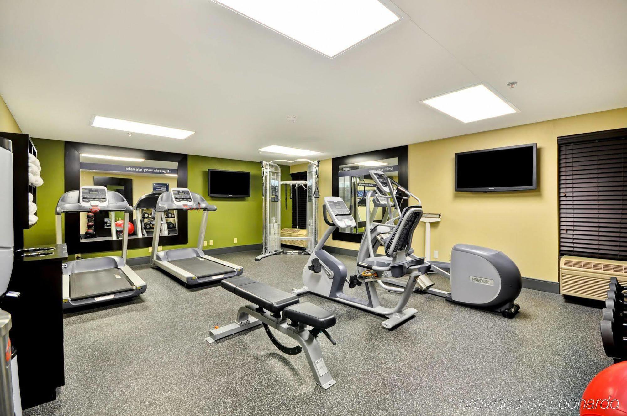 Hampton Inn Detroit Northville Exterior photo